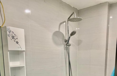 BÁN NHÀ MẶT PHỐ PHƯỜNG NGỌC THUY(LONG BIÊN)  100M2 X 3 TẦNG_ LÔ GÓC_ KINH DOANH_ GARA Ô TÔ NHỈNH 6 TỶ